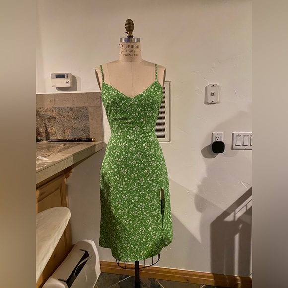 Reformation Floral Light Green Crimini Bow Tie Sash Dress - S/4 - Picture 2 of 4